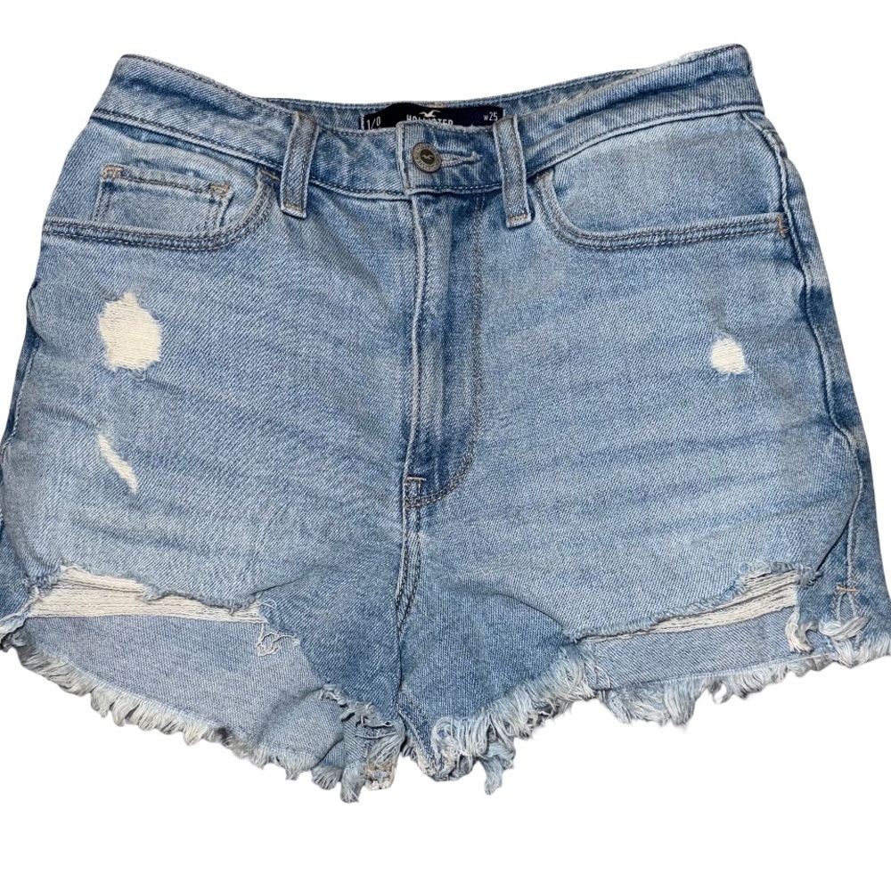 Hollister ultra high-rise mom shorts 3” - Picture 2 of 3